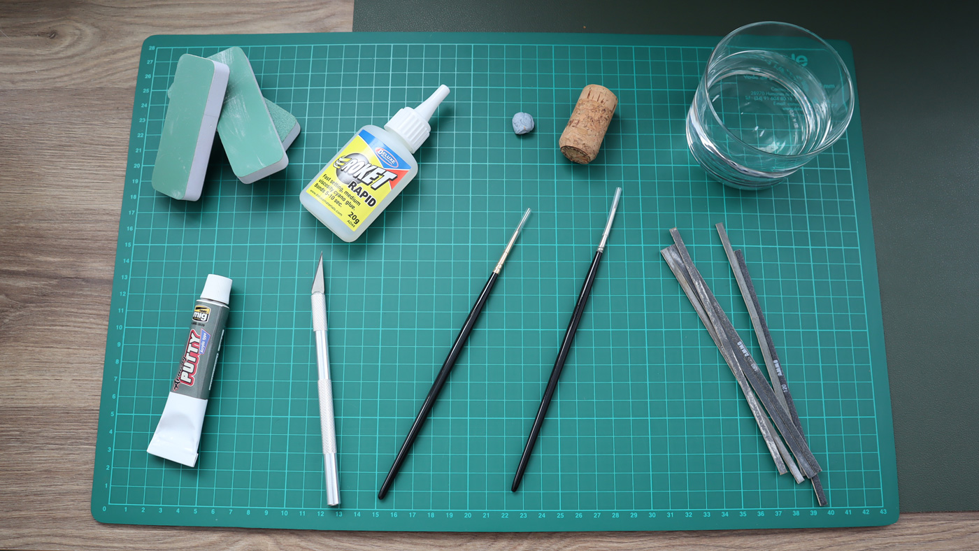 Material-para-preparar-miniaturas-antes-de-pintar-01---craftyminis